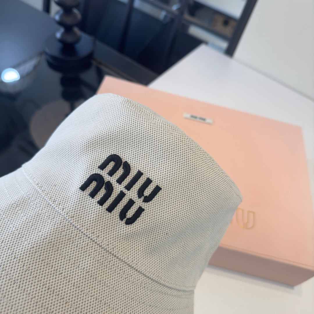 Miumiu Bucket Hat 221082
