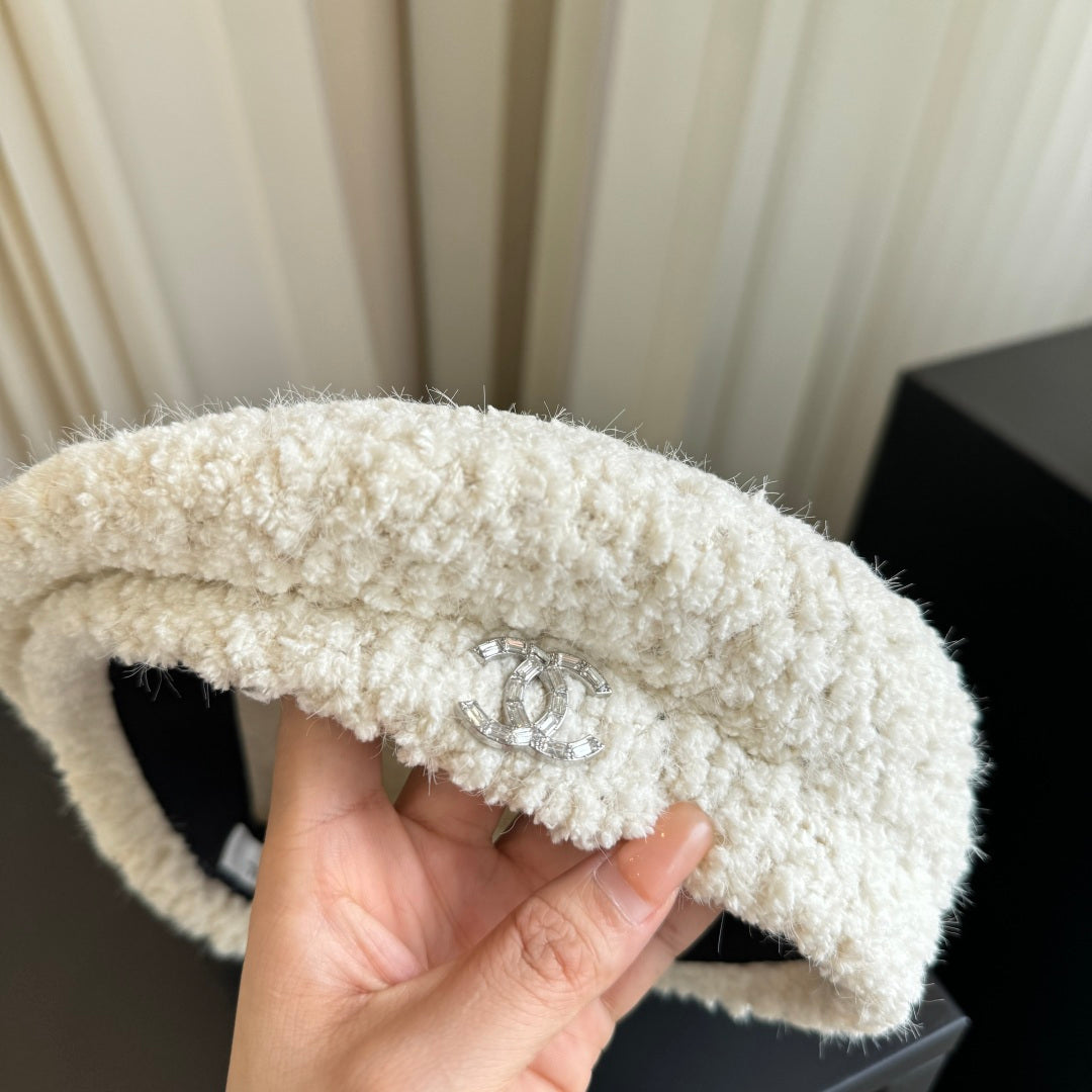 Chanel Wool Cashmere Beret White Hat 454011