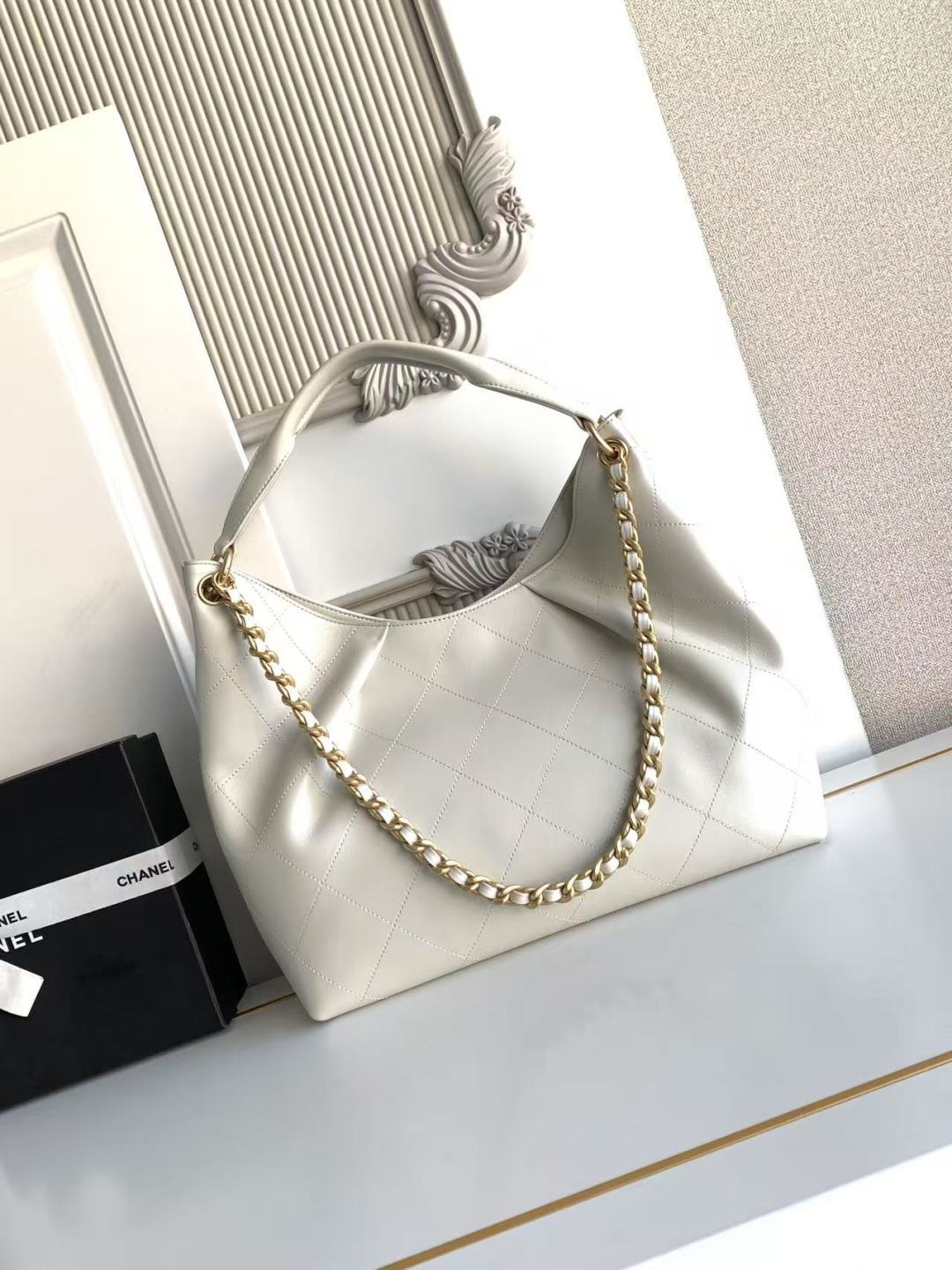 Chanel 2026 Hippie Hobo Bag 35cm White Calfskin 326214