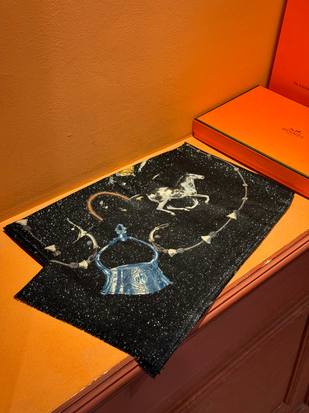 HM 25s Radiant Scarf 200cm Black Blue Cashmere Silk 962392