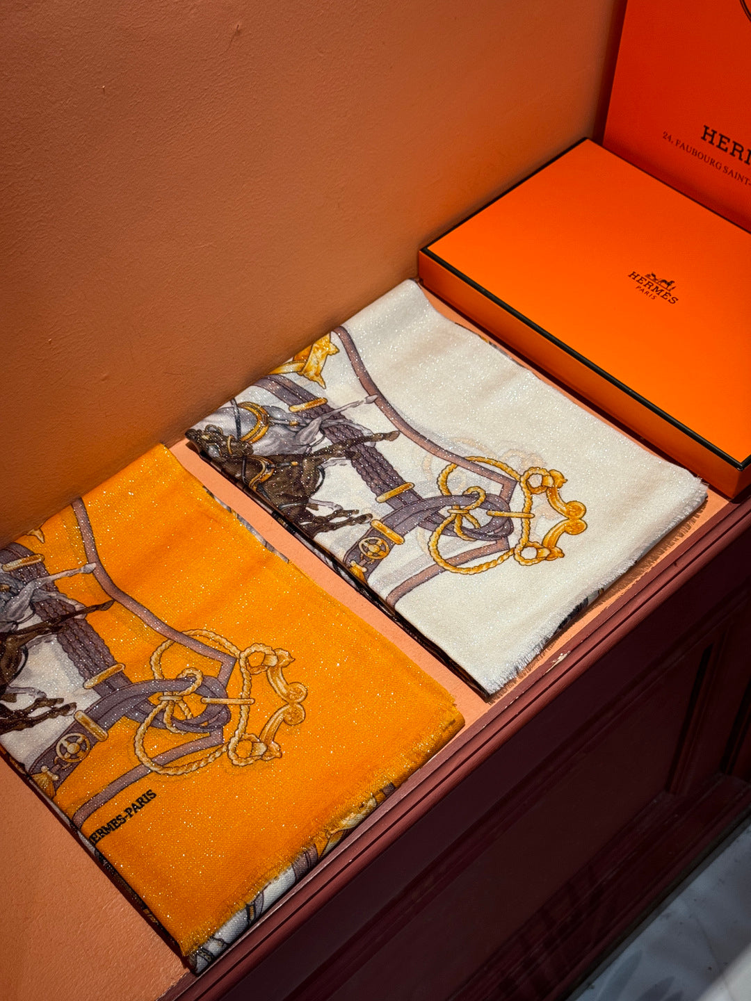 HM 25s Radiant Scarf 200cm Orange Brown Cashmere Silk 962395