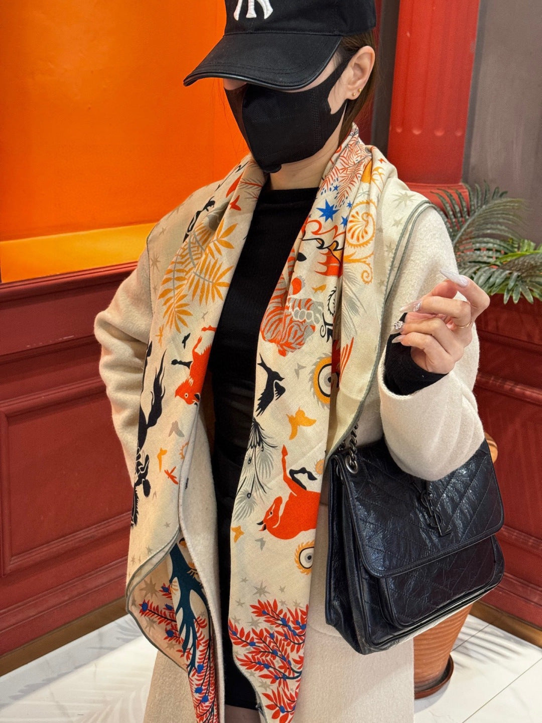 HM 25s Scarf 140cm Beige Colorful Cashmere Silk 962472