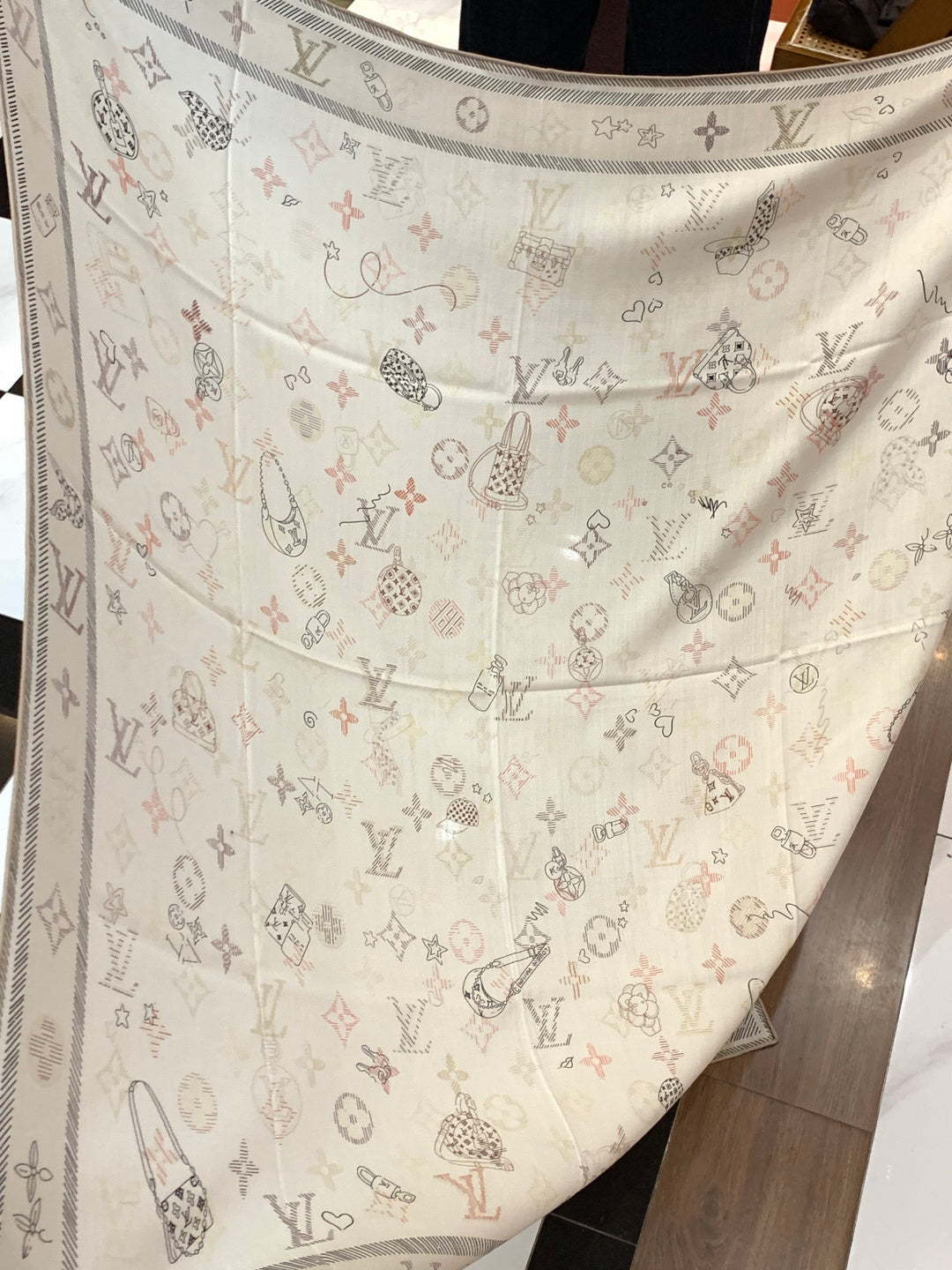 LV Double-sided velvet 140cm Cream Silk Cashmere 967398