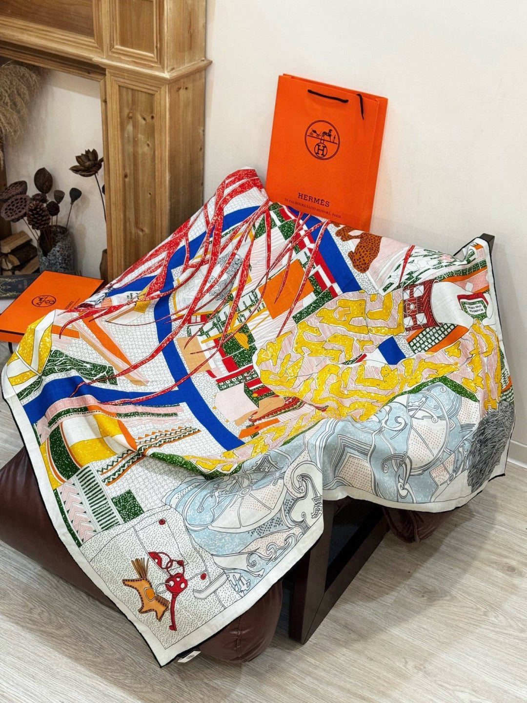 HM 25s Essential Scarf 140cm Red Colorful Cashmere Silk 967422