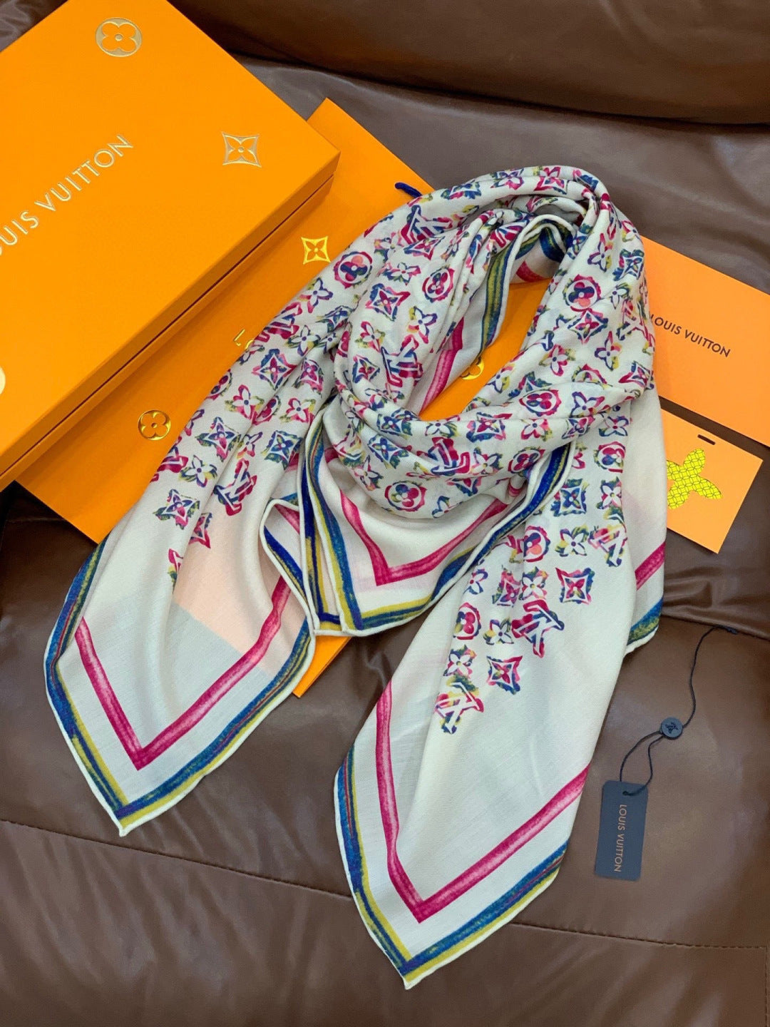 LV Double-Sided Shawl Scarf 135cm Ivory Pink Cashmere 968792