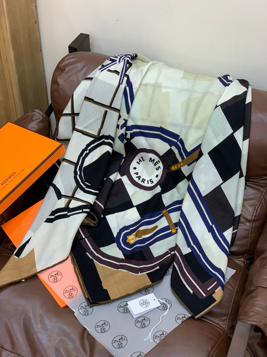 HM 25s Checkered Horse Scarf 140cm Blach White Cashmere Silk 970934