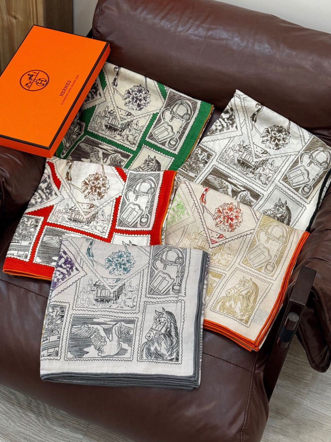 HM 25s Velvet Square Scarf 140cm Light Beige Green Cashmere Silk 970937