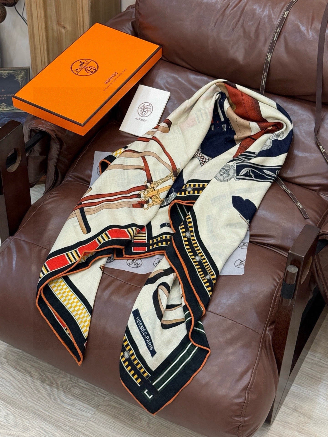 HM 25s Equestrianism Scarf 135cm Cream Black Cashmere Silk 970962