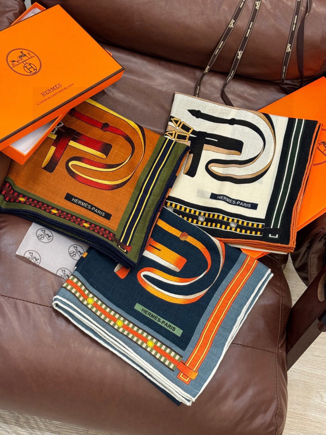 HM 25s Equestrianism Scarf 135cm Camel Brown Blue Cashmere Silk 970963