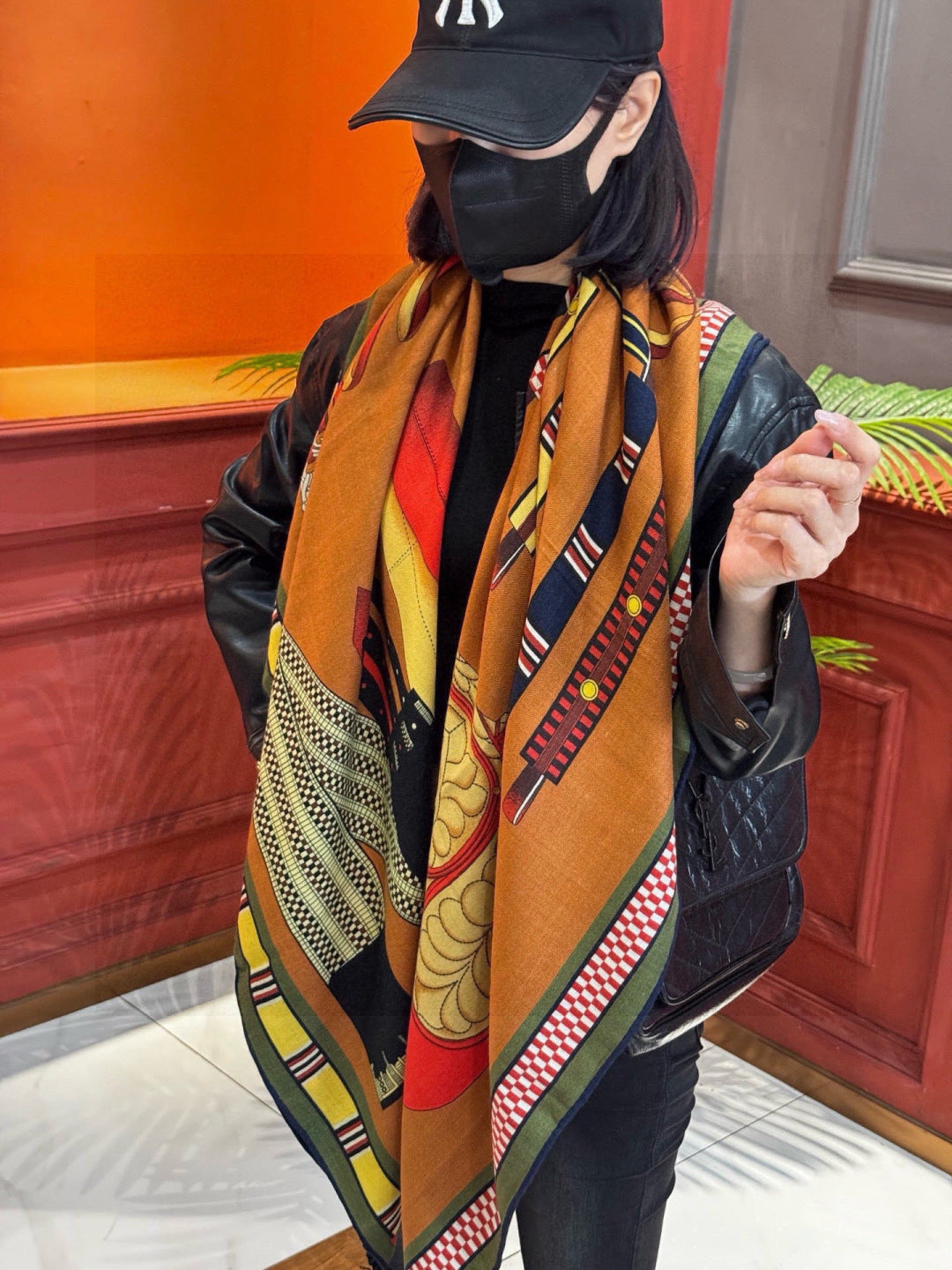 HM 25s Equestrianism Scarf 135cm Camel Brown Blue Cashmere Silk 970963