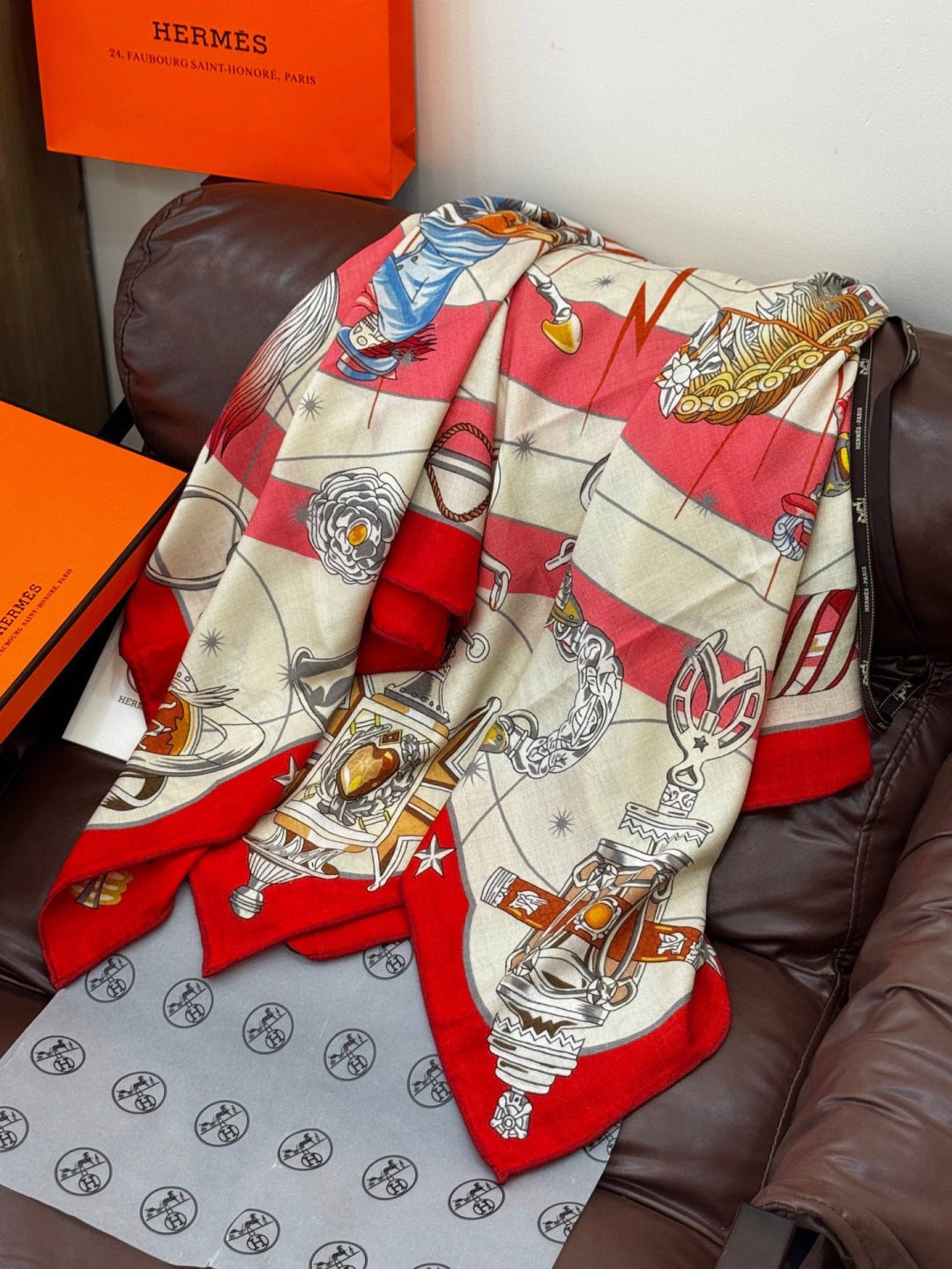 HM Starry Night Chorus Scarf 140cm Red Beige Cashmere 970971