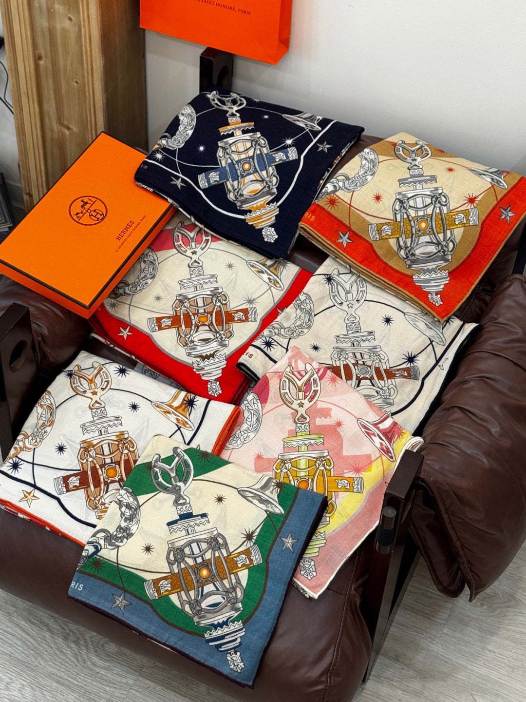 HM Starry Night Chorus Scarf 140cm Beige Orange Cashmere 970973