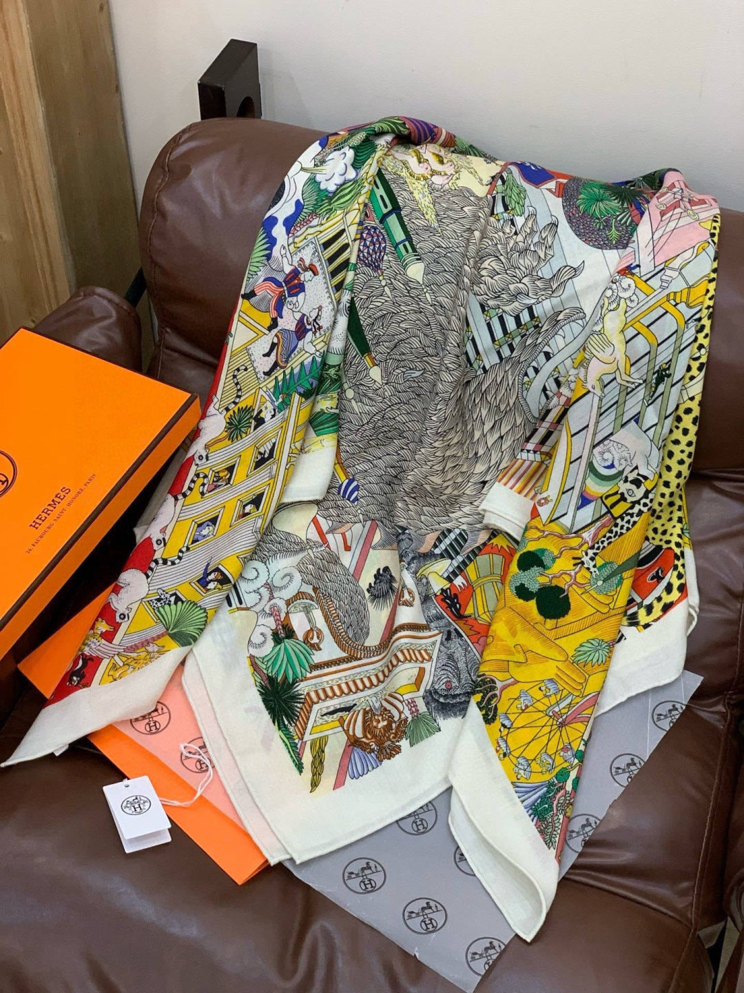 HM 25s The King Scarf 140cm Multicolor Cashmere 973042