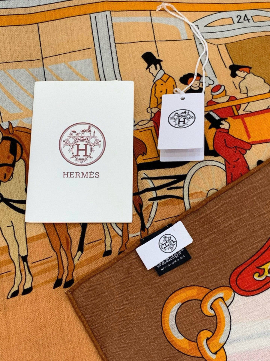 HM 25s The King Scarf 140cm White Brown Cashmere 973049