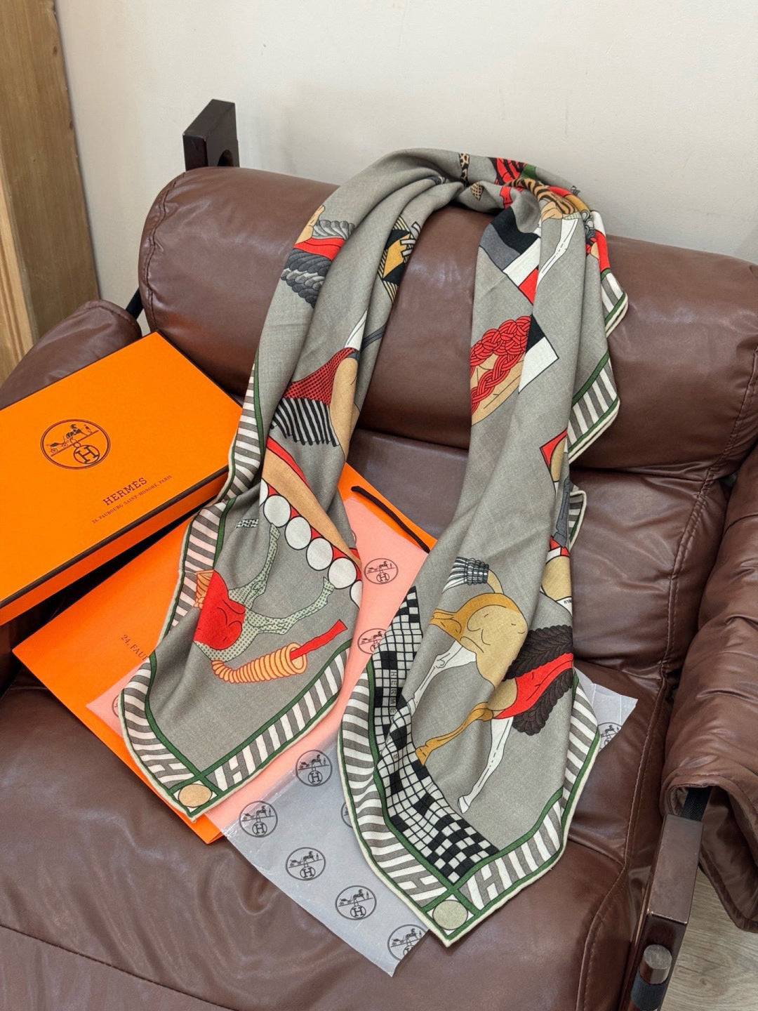 HM 25s Scarf 140cm Gray Colorful Cashmere 973081