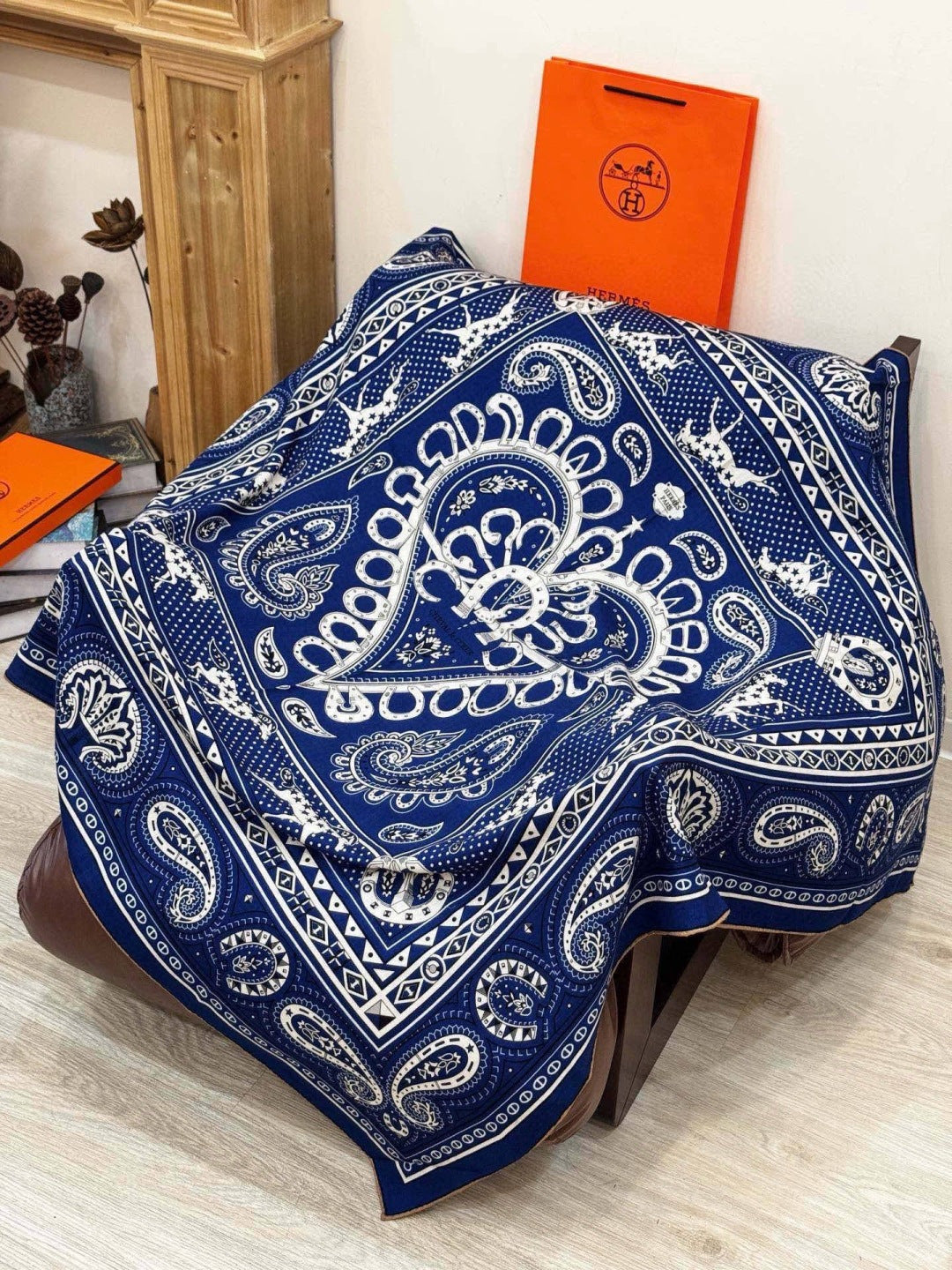 HM 25s Reversible Scarf 140cm Dark Blue Cashmere 976276