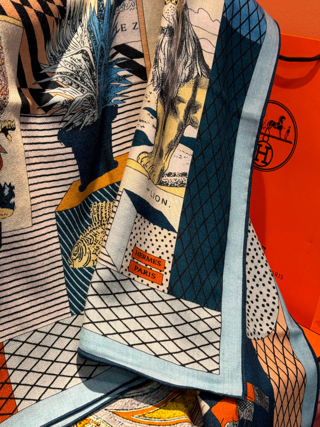 HM 25s Reversible Scarf 140cm Blue Beige Cashmere 976279