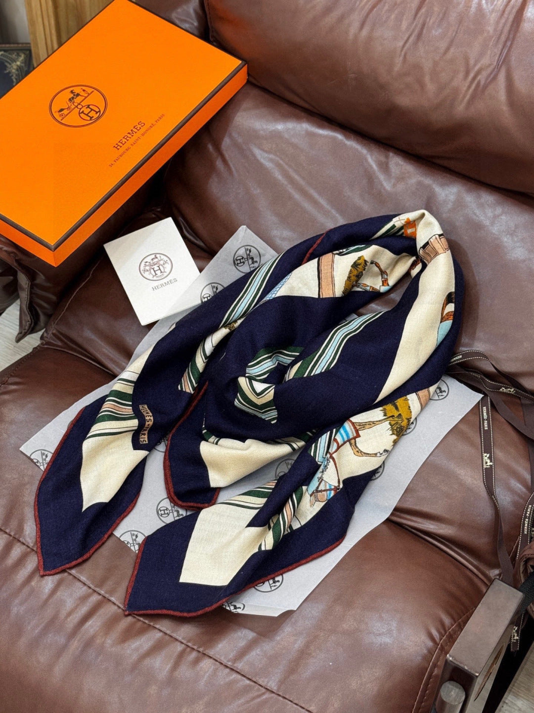 HM 25s Golden Spurs Scarf 140cm Navy Blue Cashmere 976283