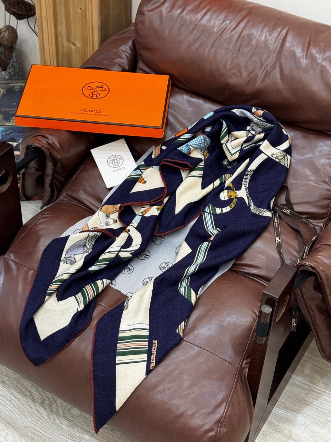 HM 25s Golden Spurs Scarf 140cm Navy Blue Cashmere 976283