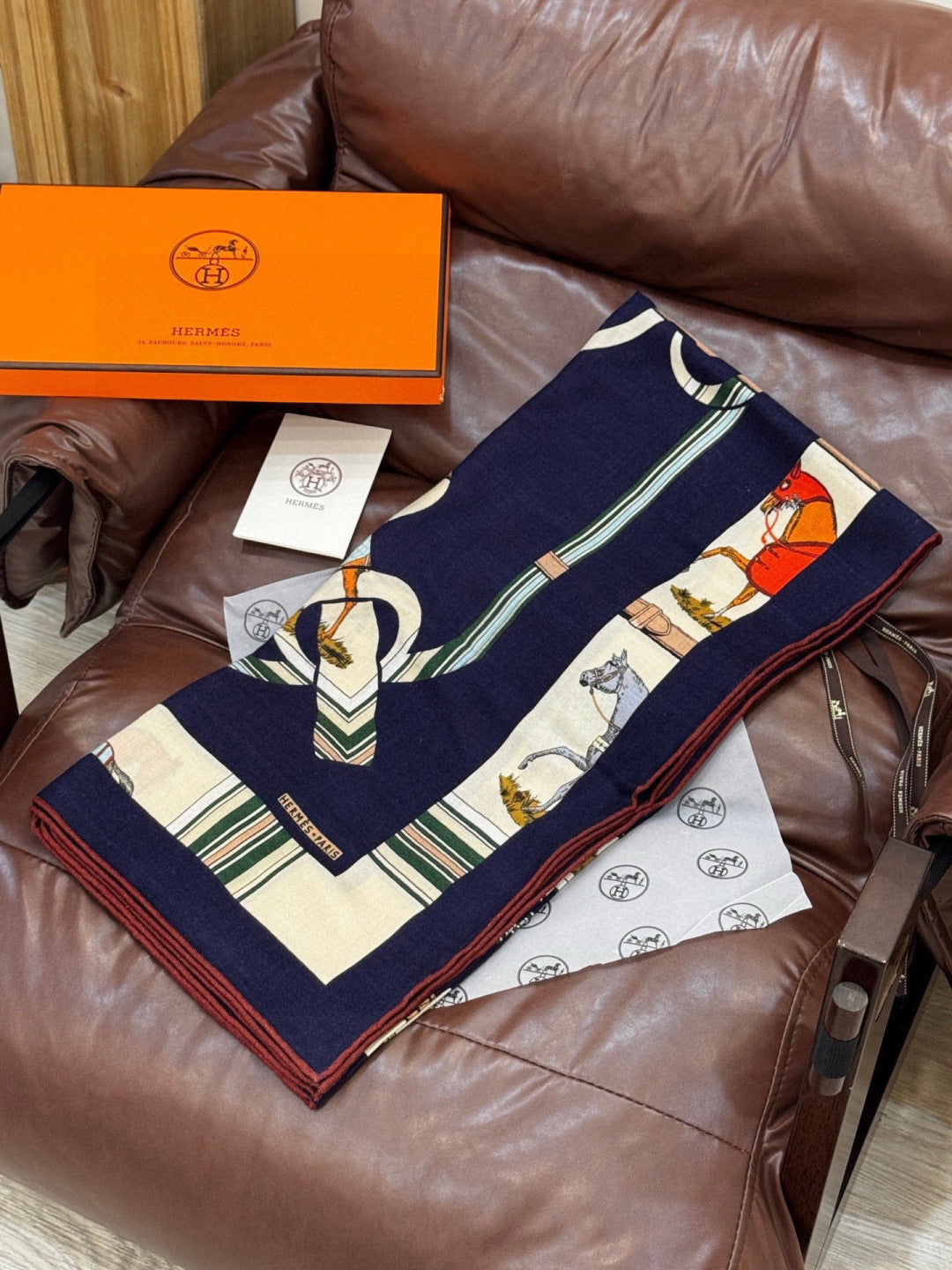 HM 25s Golden Spurs Scarf 140cm Navy Blue Cashmere 976283