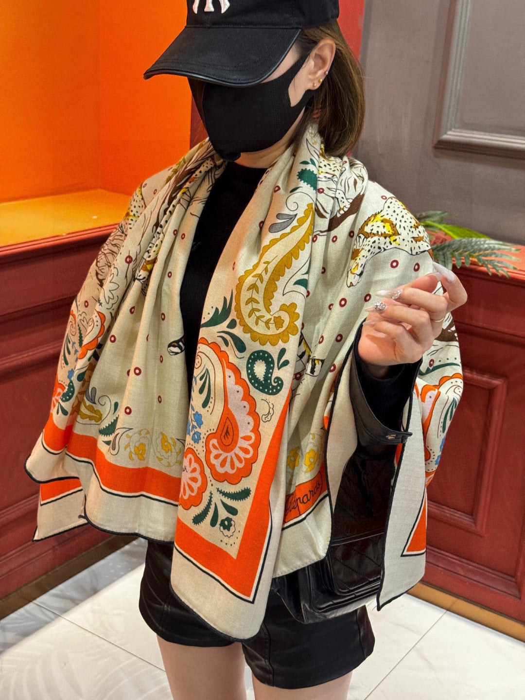 HM 25s Jungle Love Scarf 140cm Orange Beige Cashmere 976287