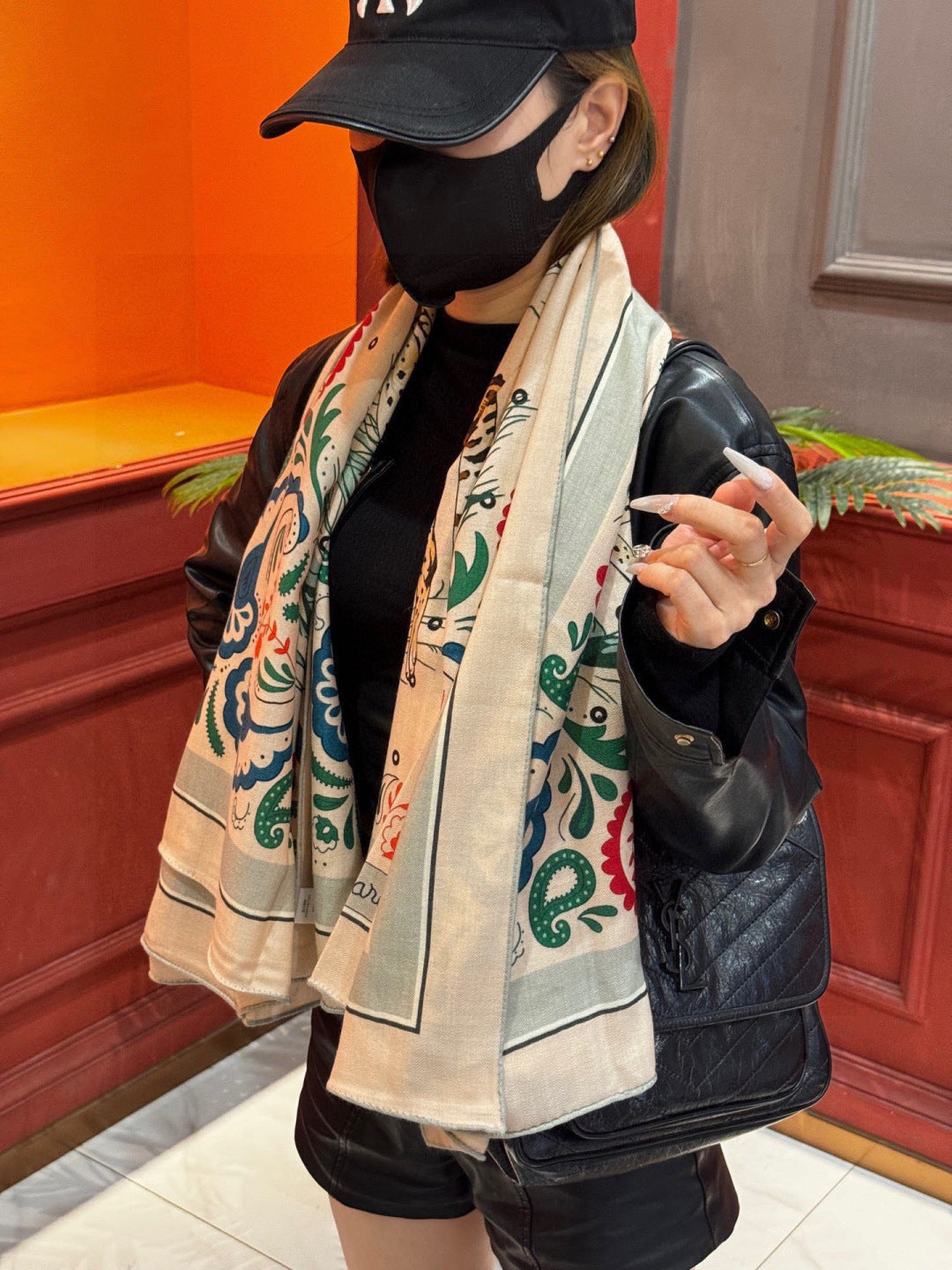 HM 25s Jungle Love Scarf 140cm Beige Blue Cashmere 976288