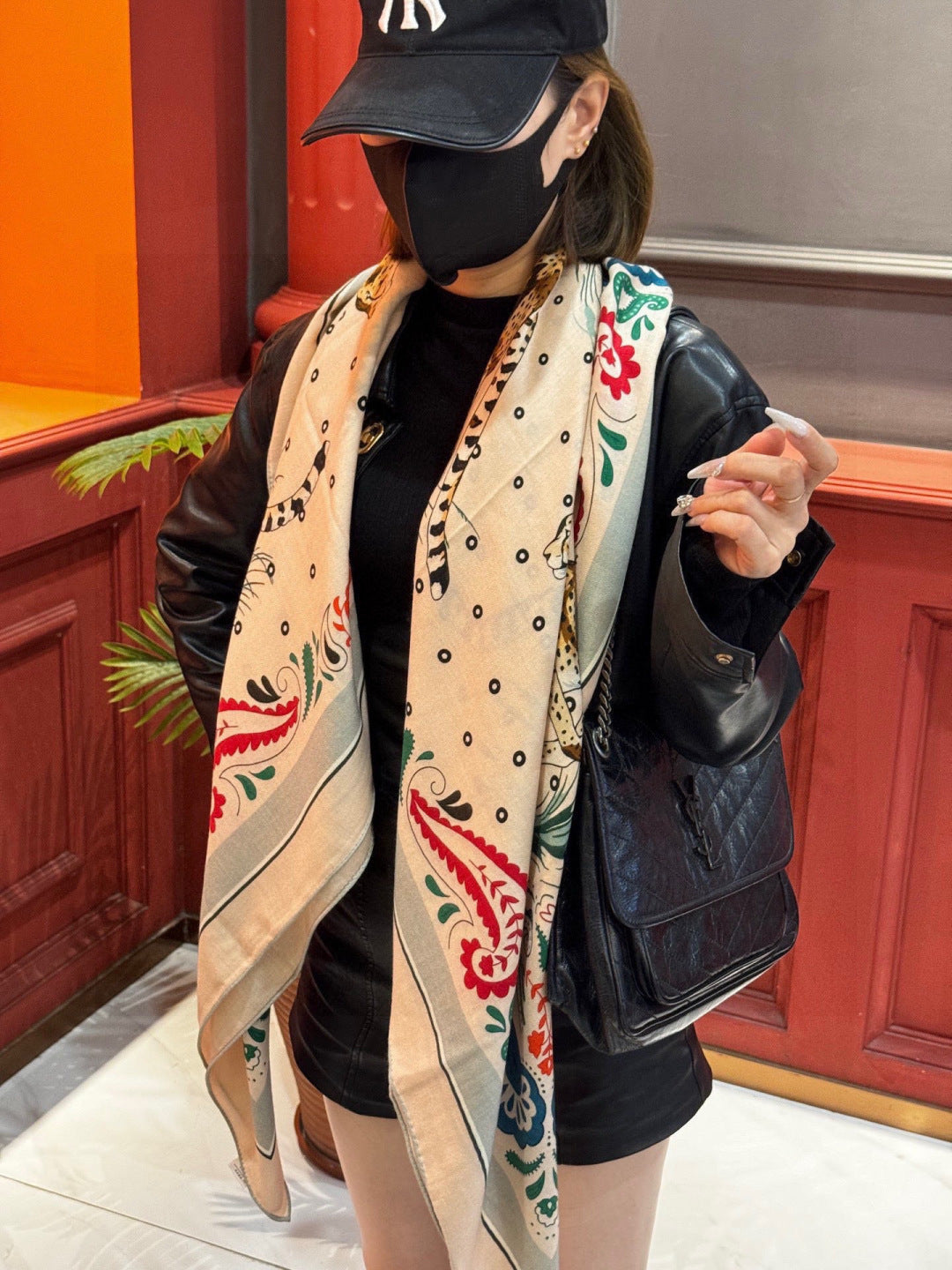 HM 25s Jungle Love Scarf 140cm Beige Blue Cashmere 976288