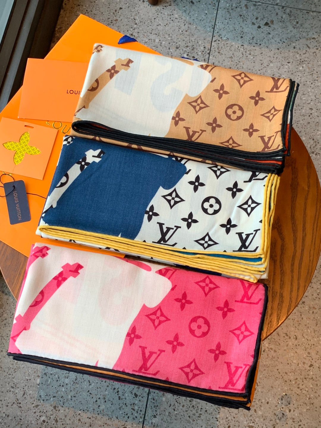 LV Scarf 135cm Brown Multicolor Cashmere Mulberry Silk 976759