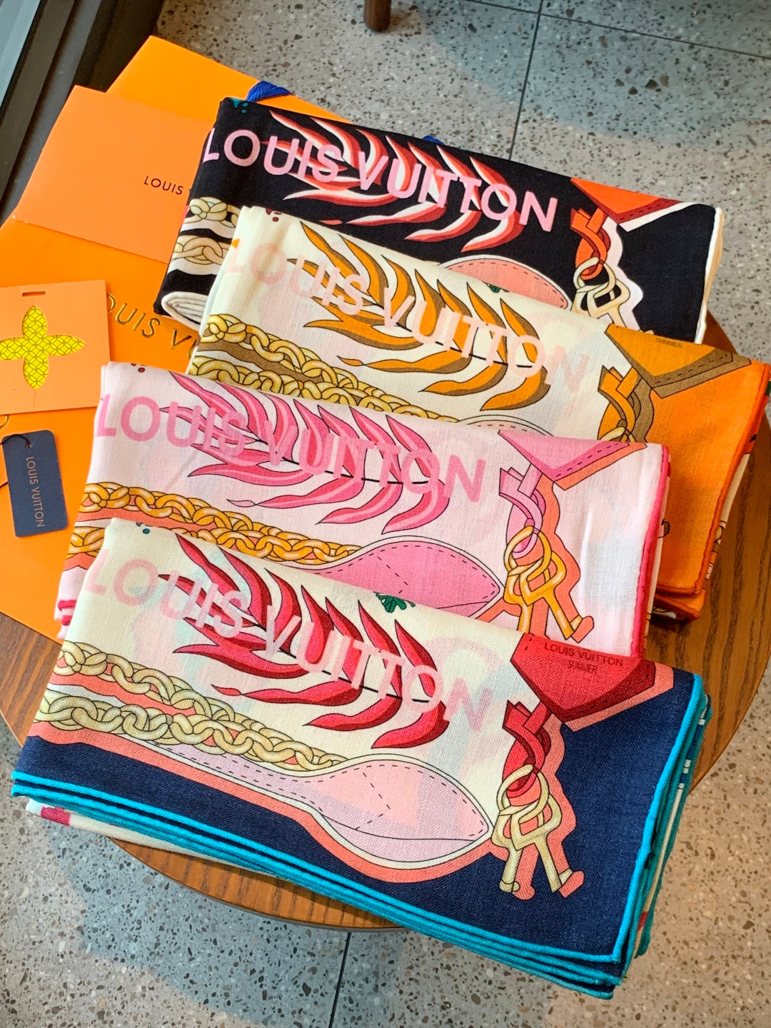 LV Scarf 135cm Pink White Cashmere Mulberry Silk 976765