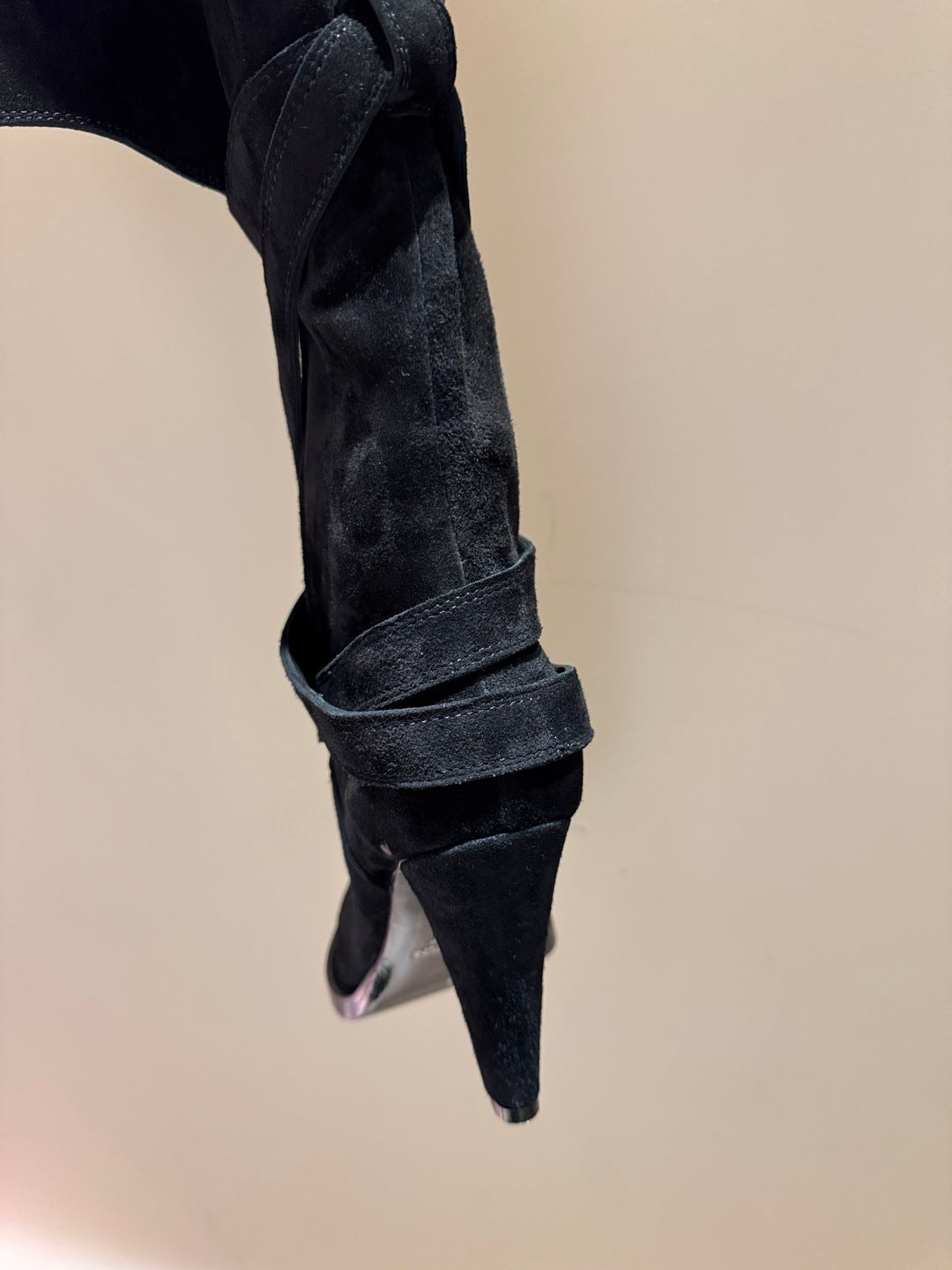 YSL 2025 Round-toe Straight-leg Martin Boot Black Suede 574007