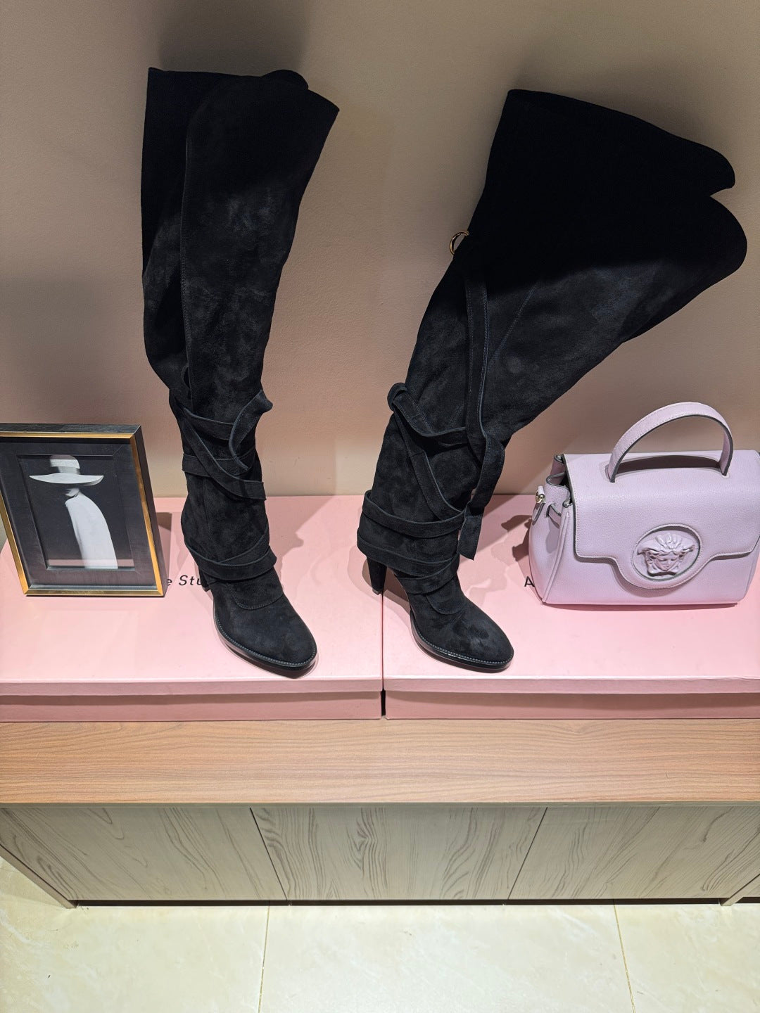 YSL 2025 Round-toe Straight-leg Martin Boot Black Suede 574007