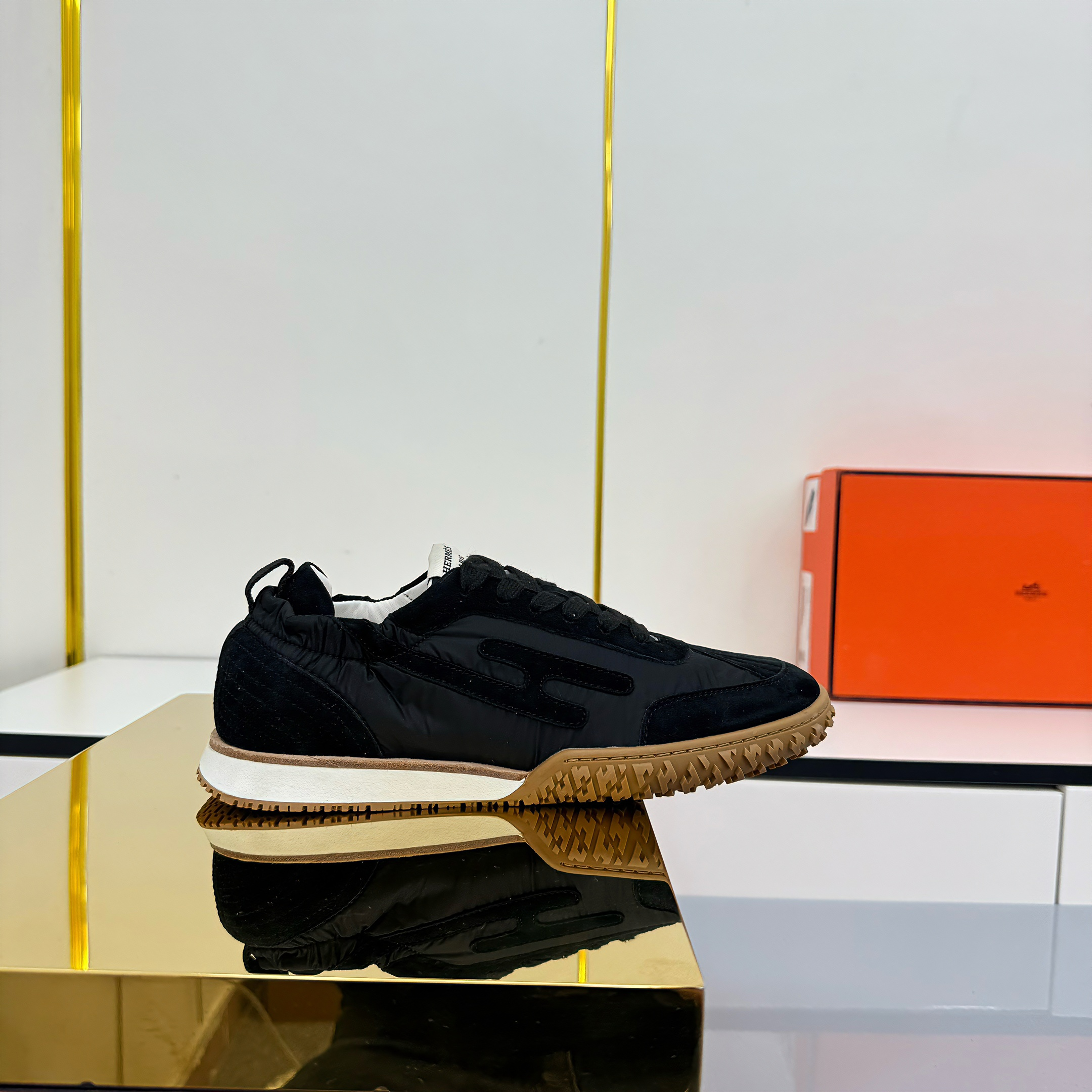 HM 2026 Casual Sneakers Black Fabric Suede 667352