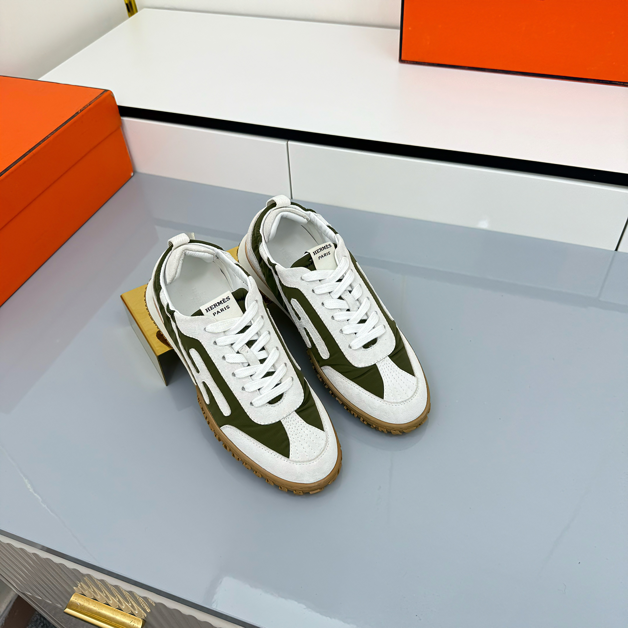 HM 2026 Casual Sneakers Olive Green Ivory Fabric Suede 667353