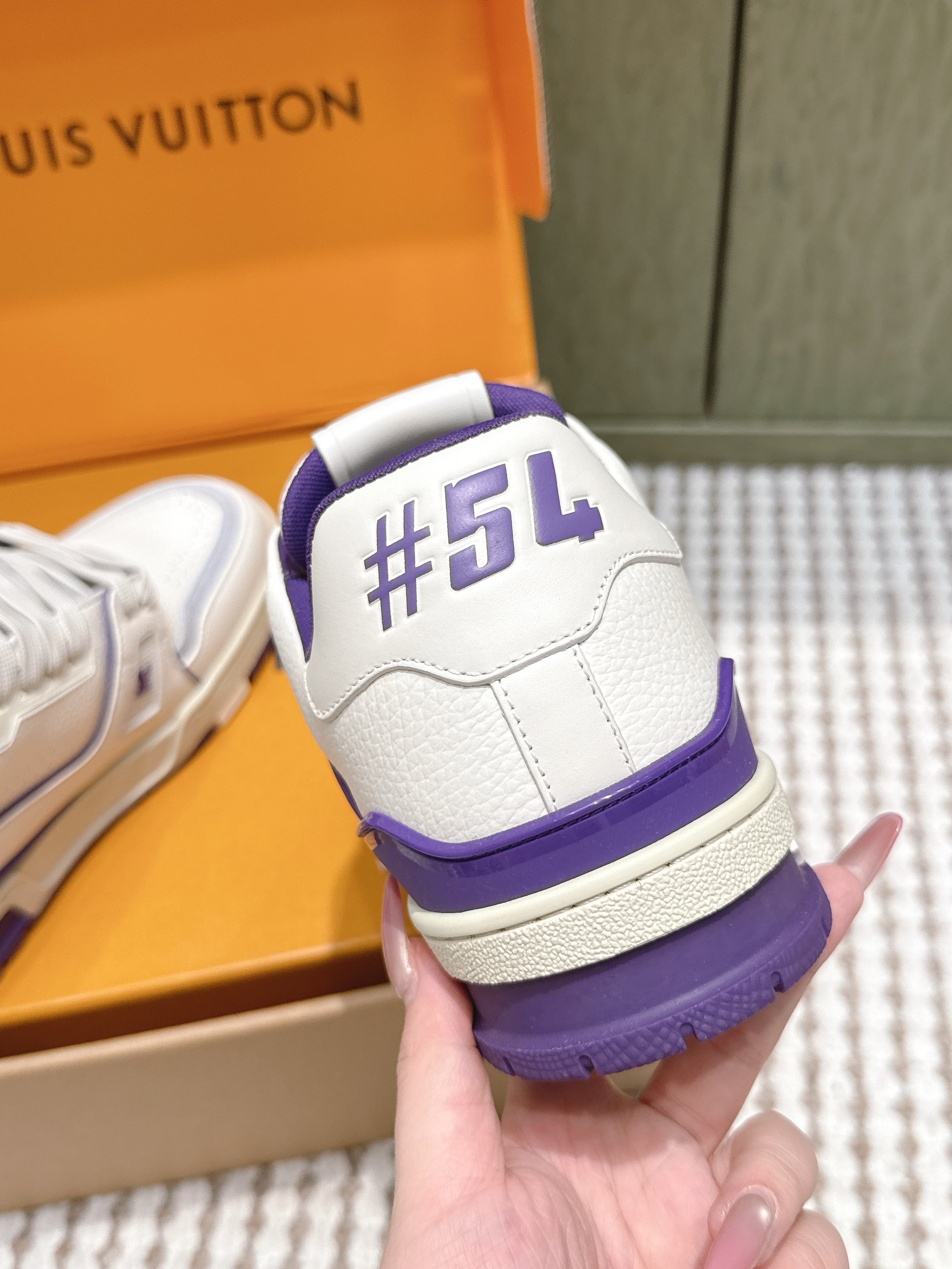 LV 26ss Trainer Sneakers White Purple Cowhide 657903