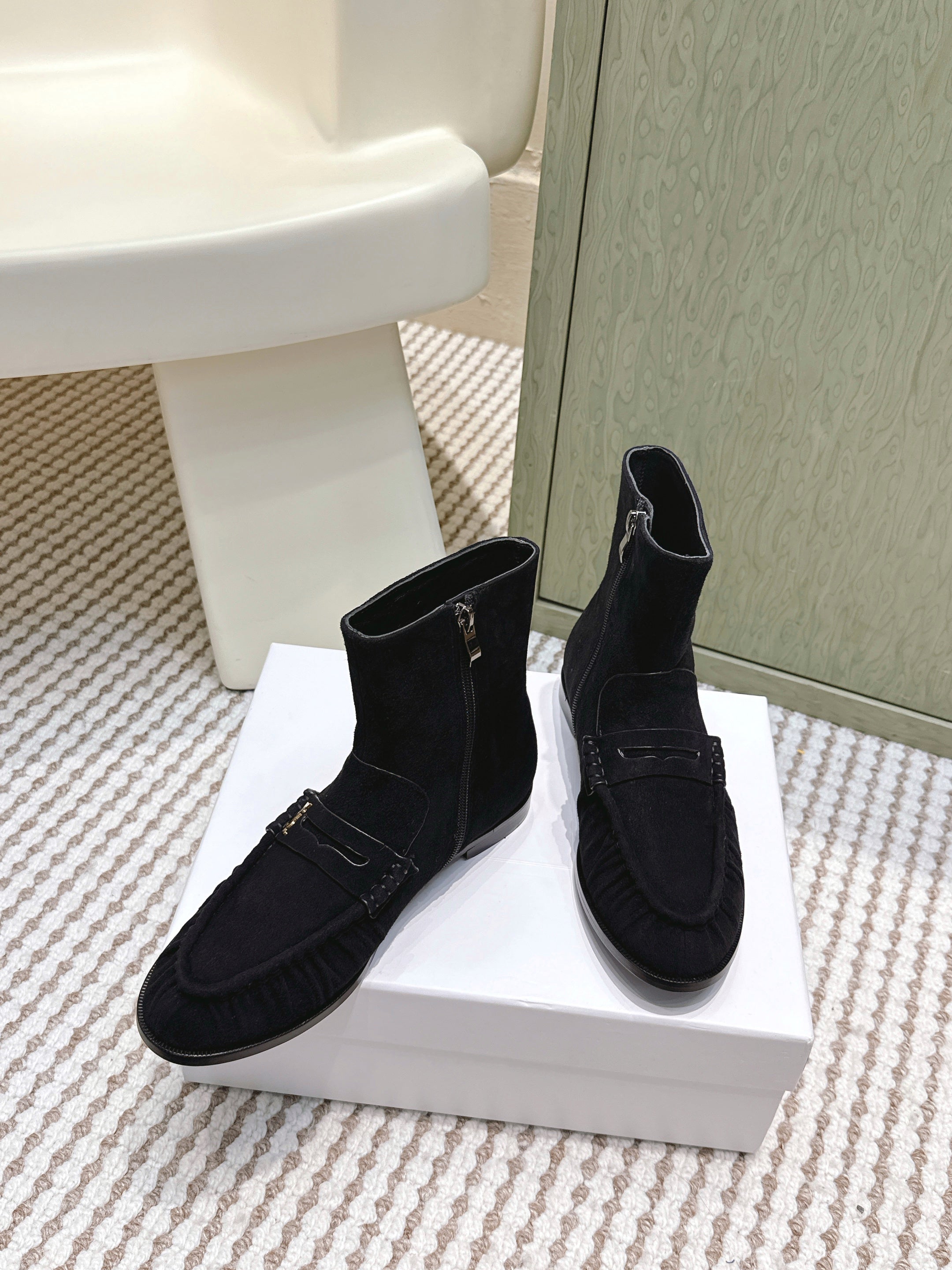 YSL 2025 High-top Loafer Black Suede 569417