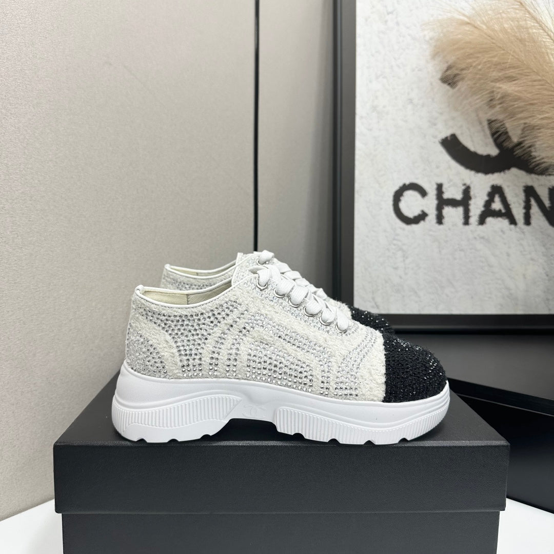 CC 26s Casual Sneakers Rhinestones Ivory Black Mesh Sheepskin 626361