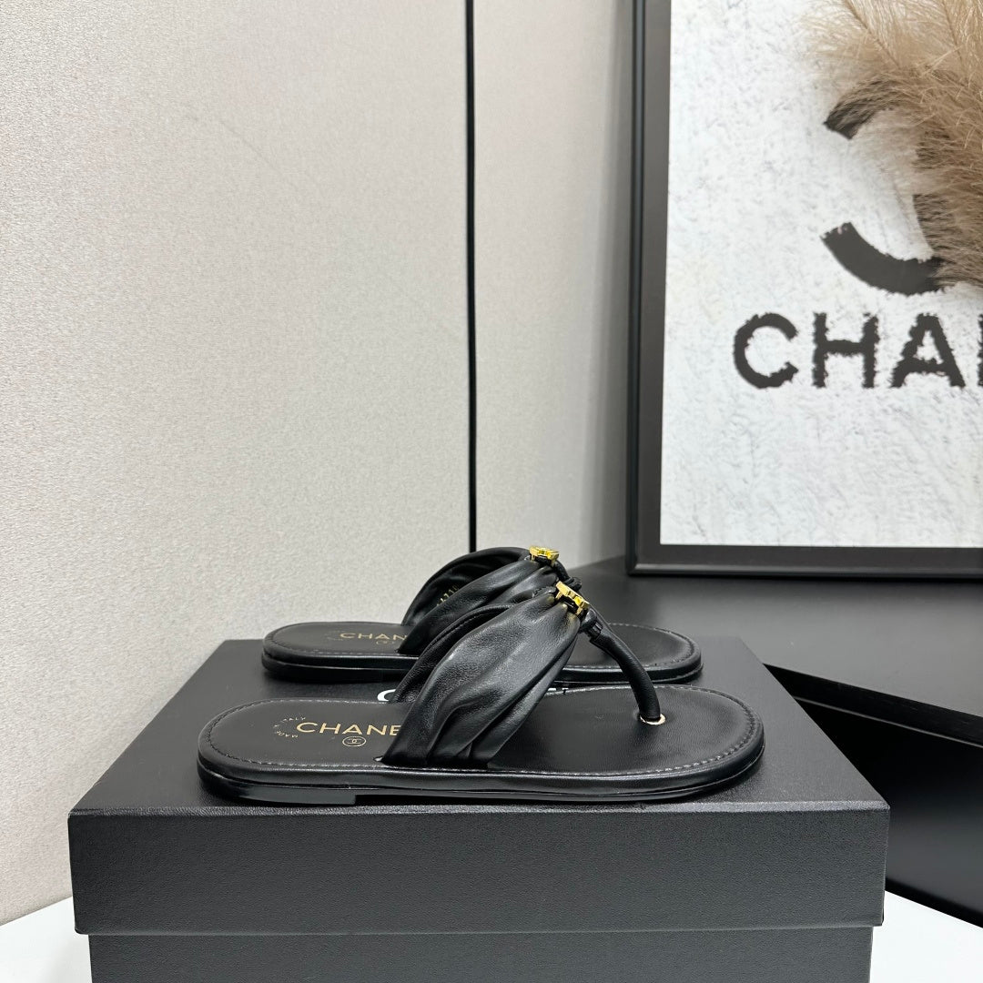 Chanel 2026 Thong Sandals Sheepskin 928636
