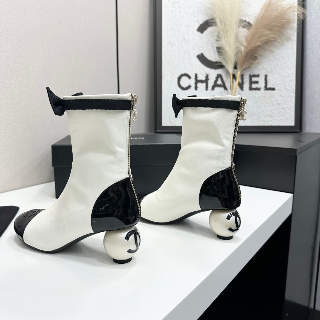 Chanel 2026 Pearl Heel Ankle Boots 50mm Suede Leather 985804