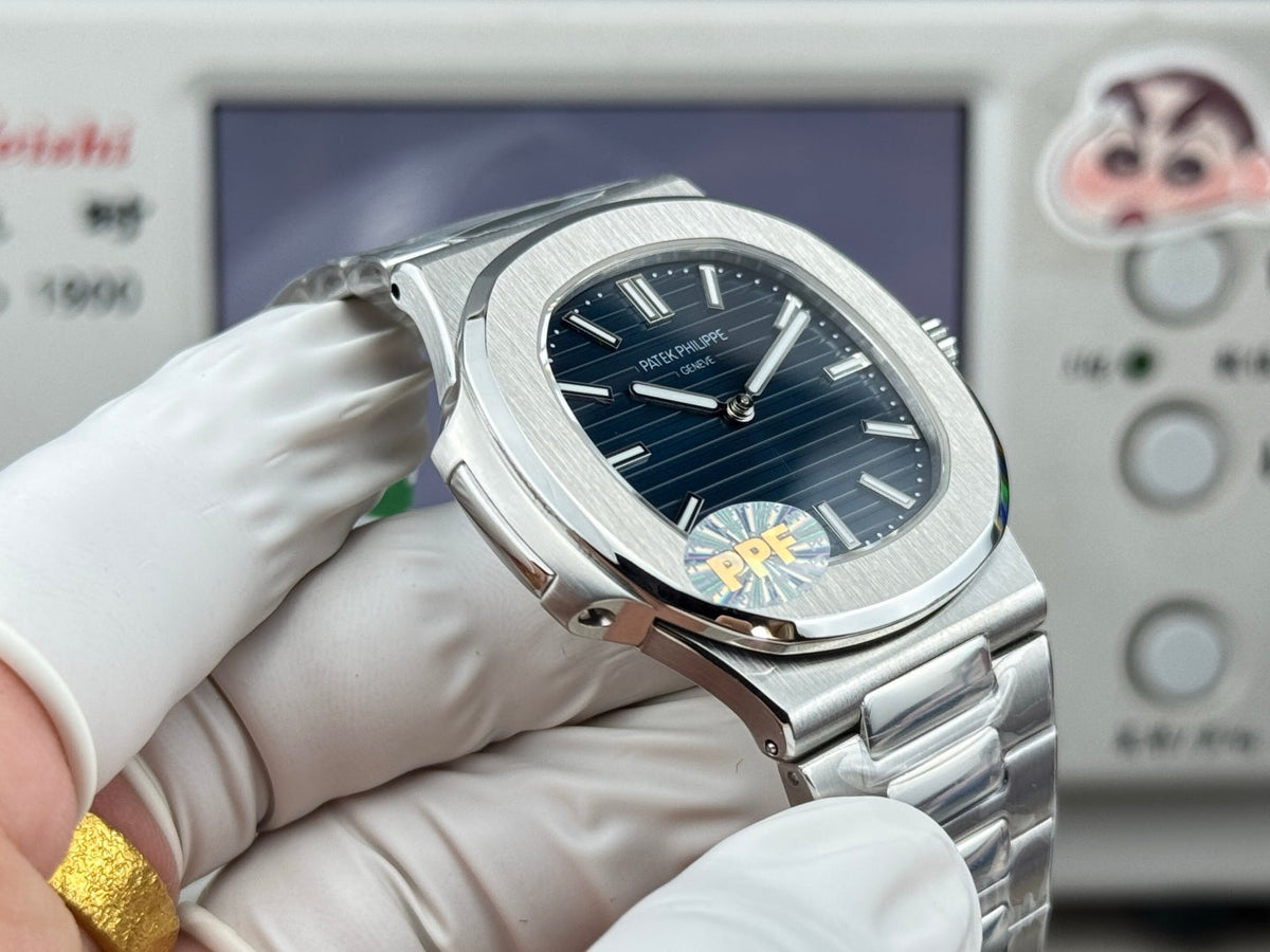 Patek Philippe Nautilus 41mm Blue Dial Steel Strap