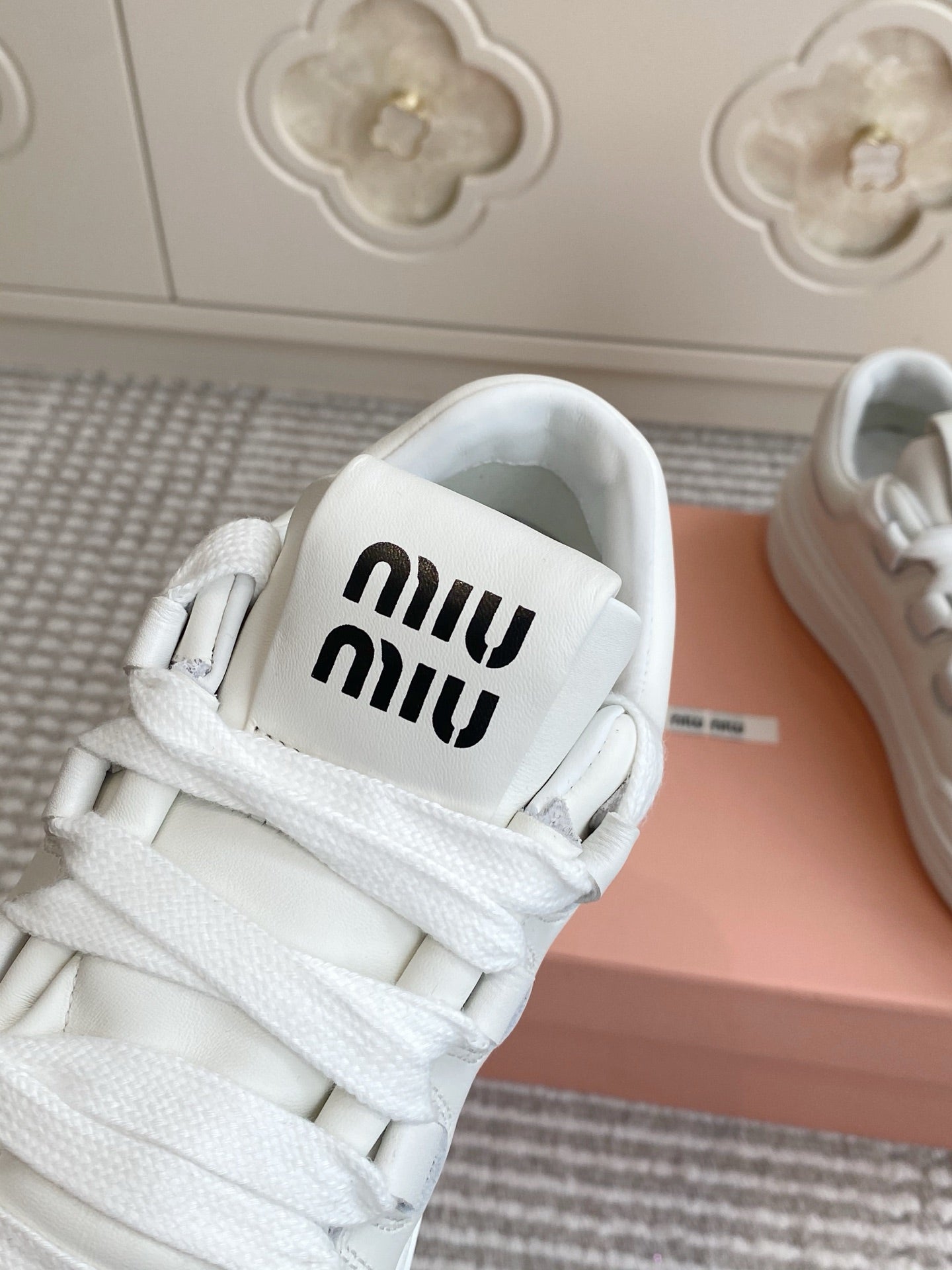 Miumiu 2026 Classic Platform Lace-up Sneakers White Sheepskin 955665
