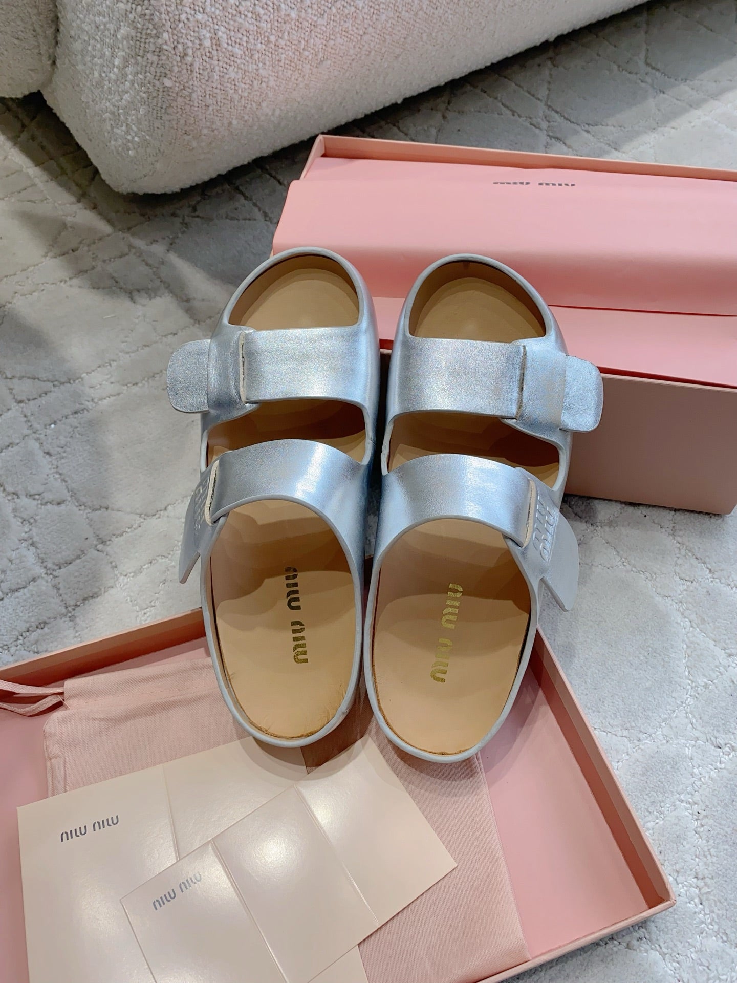 Miu Miu 2026 Bleached Sandals Cowhide 976971