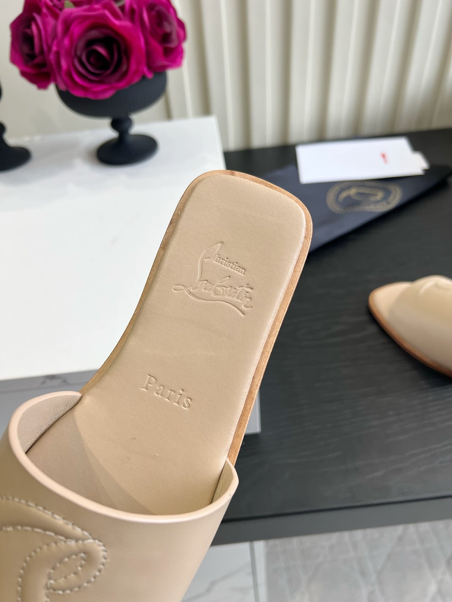 Christian Louboutin Mule Flat Leather 851112