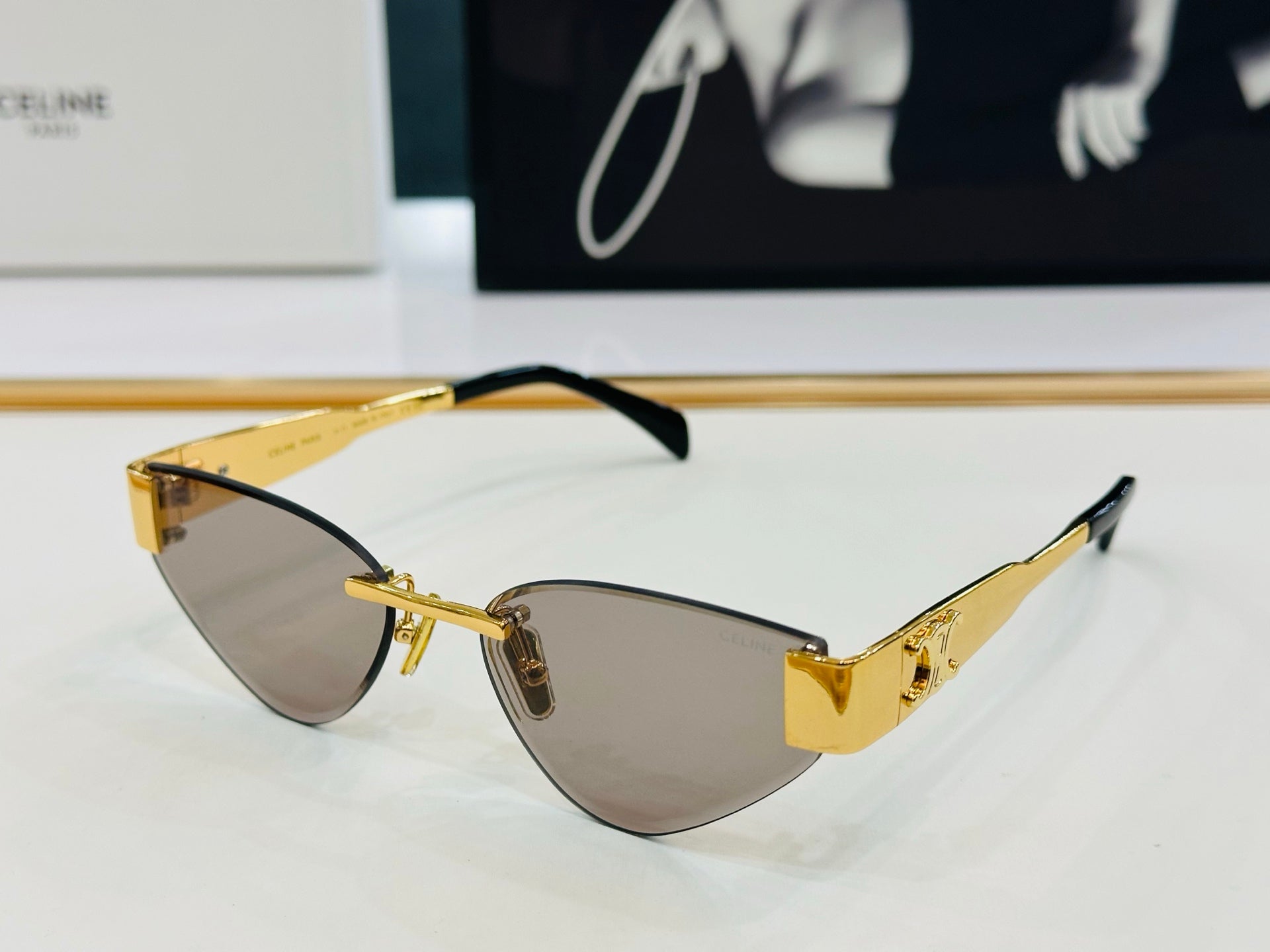 CAT EYE SUNGLASSES CL42122U IN METAL