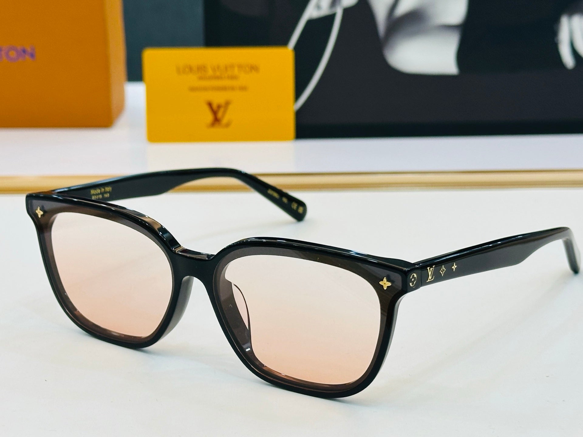 Louis Vuitton Sunglasses 666562