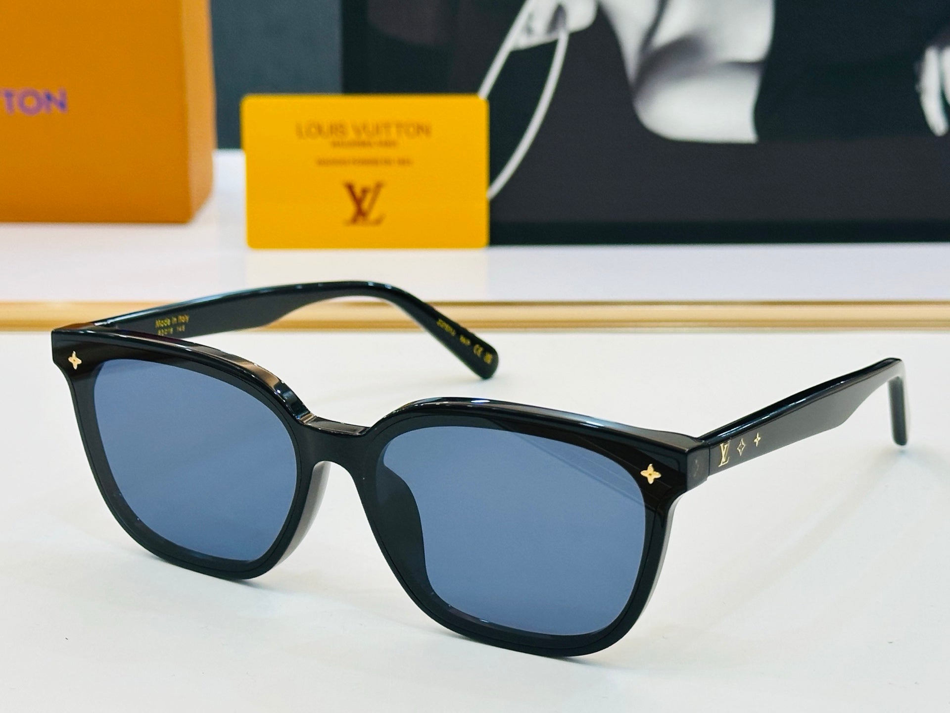 Louis Vuitton Sunglasses 666562