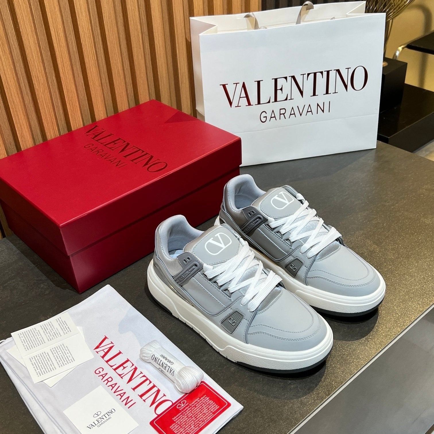 VT 25S Couple Sneakers Gray Calfskin 563121