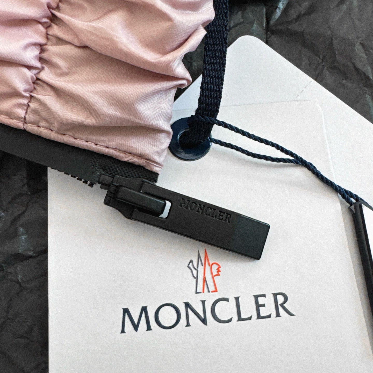 Moncler 2025 Apriate Vest Pink Polyester Down