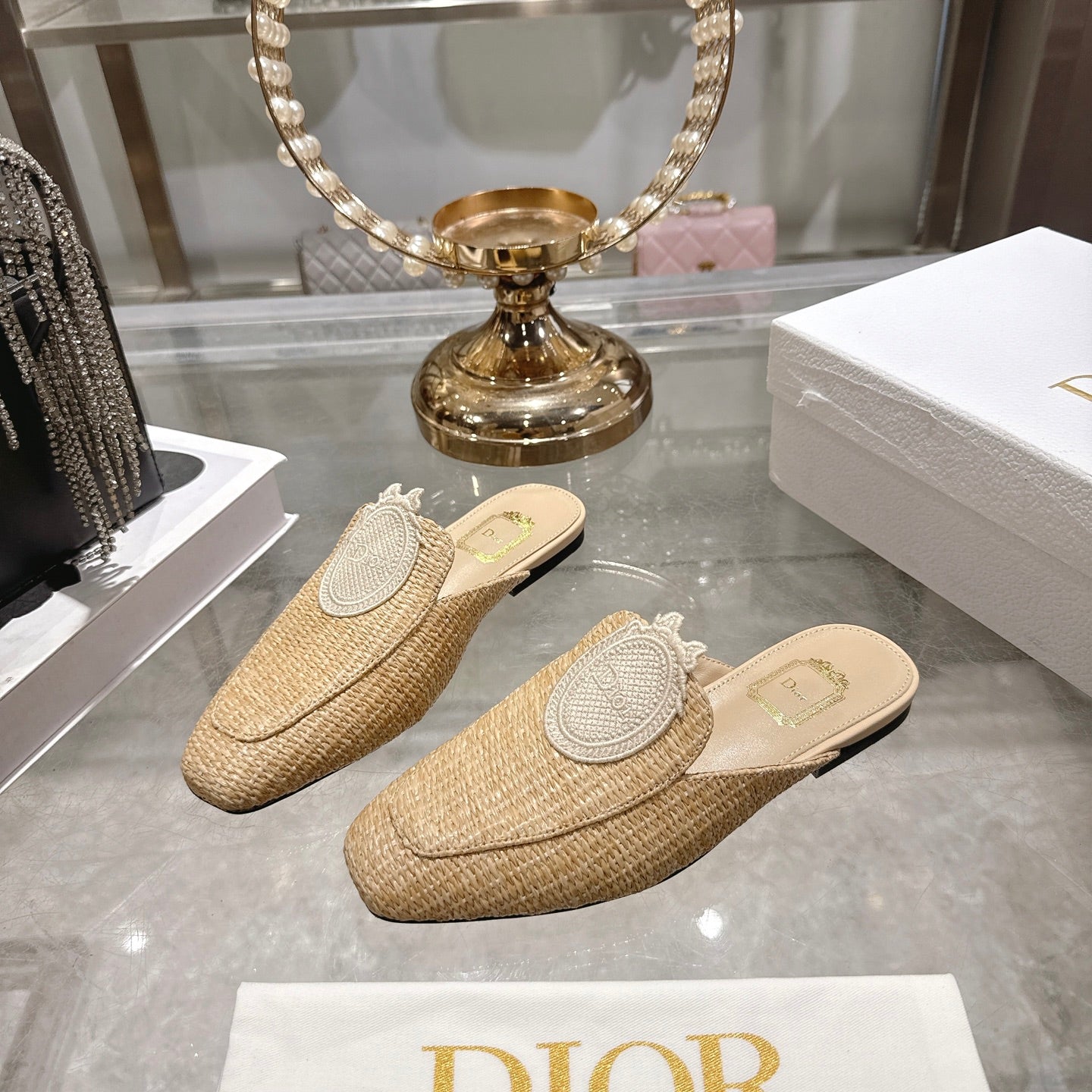 Dior 2026 D-Mdaillon Shoe Suede Raffia 855611