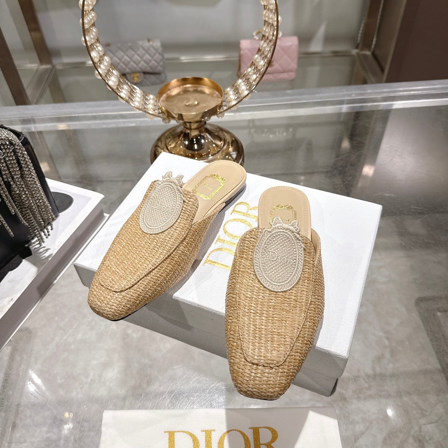 Dior 2026 D-Mdaillon Shoe Suede Raffia 855611