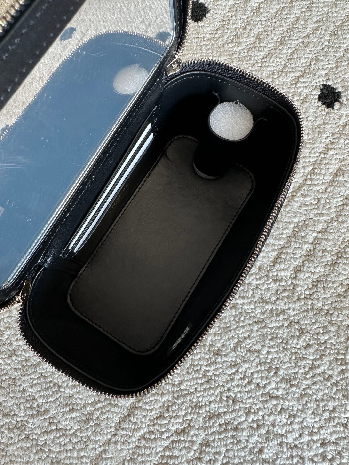 Chanel 2025 Vanity 17cm Bag Black Caviar Leather 320298